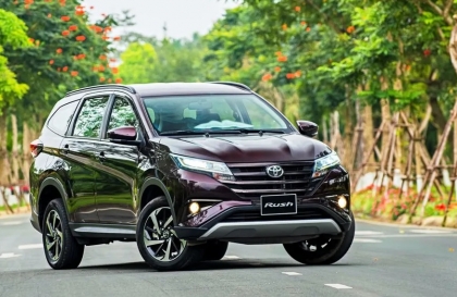 Toyota Rush bị bệnh vào số R thế này là sao?