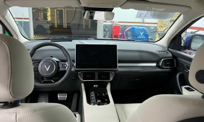 Xin cách xử lý xe Vinfast Vf8 kết nối 4g kém