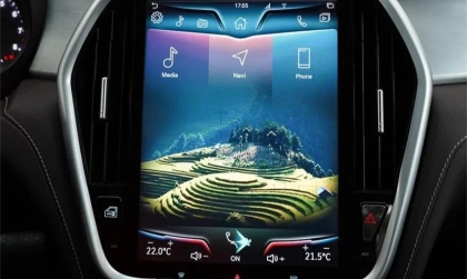 VinFast Lux A bị hỏng cam 360 thế này phải giải quyết sao?