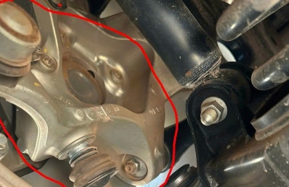 VinFast VF6 của anh em có bị tuột rotuyn lái không?