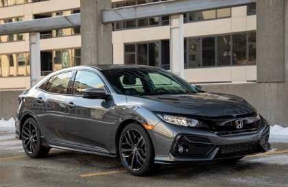 Các bác cho em xin tư vấn xe Honda Civic đánh lái bị khựng