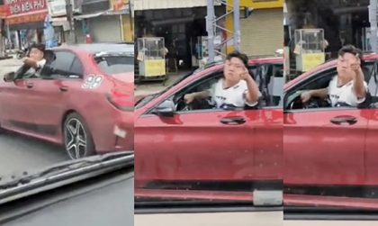 Clip: Tài xế Mercedes-Benz nhoài hẳn người ra ngoài xe doạ nạn người khác đã được mời lên phường
