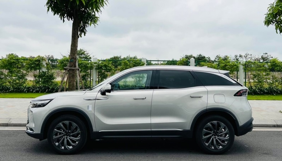 Beijing X7 của các bác có bị giật khi vào số lùi không?