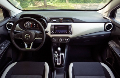 Khởi động điều hòa Nissan Sunny bị kêu phụt phụt là sao?