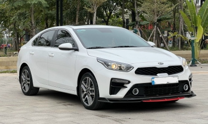 Sao xe Kia Cerato cứ bị giật sau khi tăng tốc thế này?