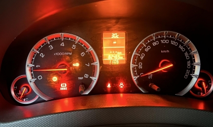 Đồng hồ Suzuki Ertiga báo lỗi hộp số là sao các bác?