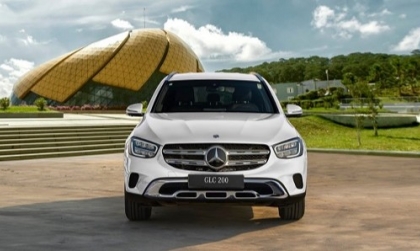 Xin cách tắt chế độ gập gương chiếu hậu khi lùi trên GLC 200