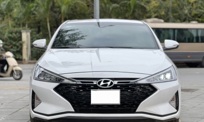 Hyundai Elantra Sport bị tình trạng trễ khi vào số D là sao các bác?