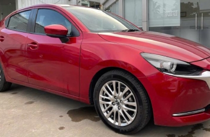 Hiện tượng khóa cửa xe Mazda2 của em thế này là bị sao mọi người?