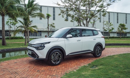 Thăng xe Kia Carens hay kêu keng két sau khi đậu lâu là bị sao?