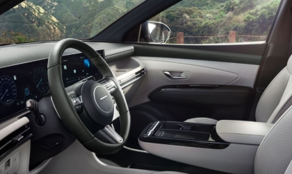 Vô lăng xe Hyundai Tucson bị lỗi khi đánh lái nửa vòng là sao thế?