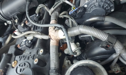 Khoang máy xe Toyota Innova bị rỉ ốc thì có vấn đề gì không?