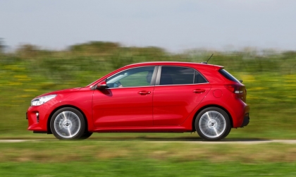 Kia Rio có nên xuống mâm 16 inch và thay lốp cho đỡ ồn?