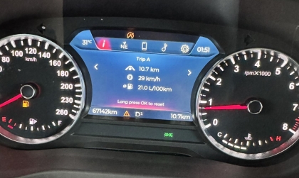 Xe Lux A để qua đêm nổ máy bị rung có lỗi gì không ạ?