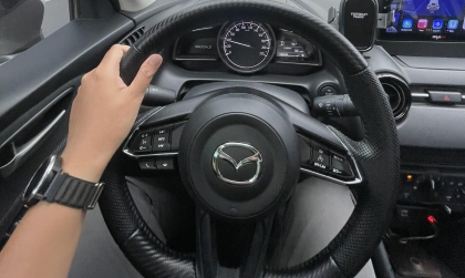 Xin tư vấn lỗi vô lăng của Mazda2 với anh em