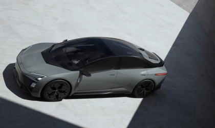 Japan Mobility Show 2025: Toyota gây choáng váng khi tung ra Corolla Altis concept