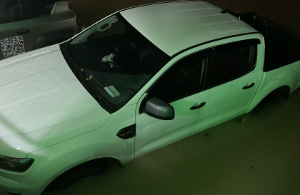 Xin tư vấn cách xử lý xe Ford Ranger sau khi bị ngập nước