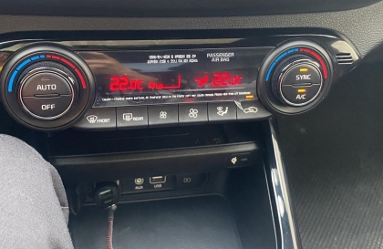 Kia Cerato bị vấn đề điều hòa thế này là sao các cụ?