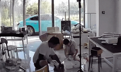 Bê bối an toàn bủa vây Xiaomi SU7: Xe đột ngột tự lái, người dùng yêu cầu làm rõ