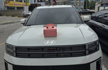 Sao xe Hyundai Santa Fe mới mua vài tháng đã bị yếu bình ắc quy thế?