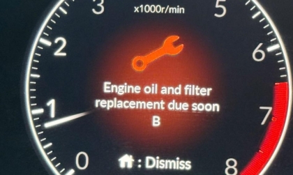 Các bác cho hỏi lỗi Honda CRV thế này là gì?