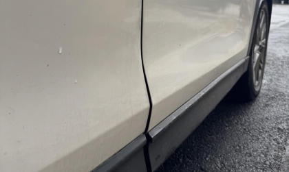 Xe Mazda CX-5 bị hở cánh cửa thế này có thể khắc phục không?