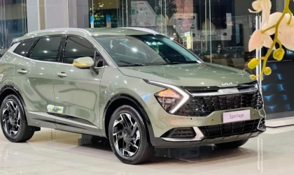 Xin các bác tư vấn về Kia Sportage phải hạ máy và thay chi tiết trong động cơ