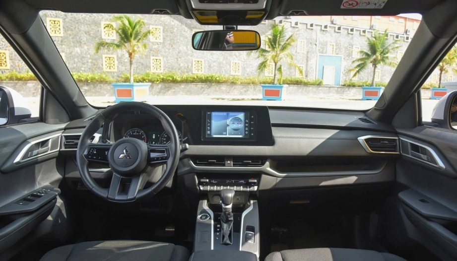 Các bác đi Xforce có bị kêu rè rẻ ở bên phụ không, xử lý thế nào?