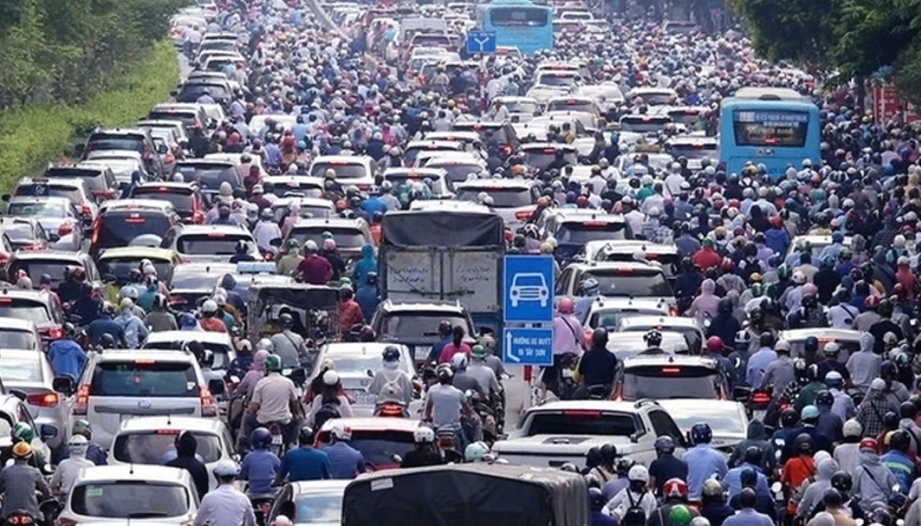 Đề xuất mới về hạn chế ô tô cũ tại Hà Nội và TP.HCM