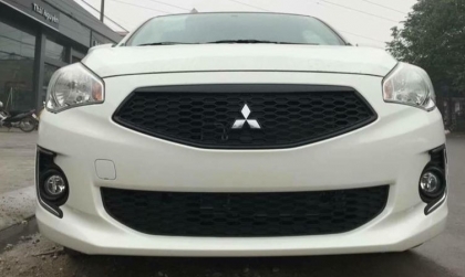 Xin các bác cho tư vấn về Mitsubishi Attrage bị vấn đề đèn thế này