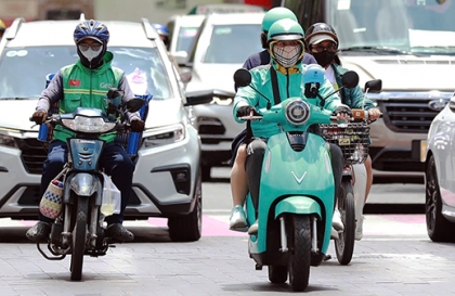 Hà Nội chính thức thông qua Nghị quyết cấm xe máy xăng, cấm xe tải trên 3,5 tấn trong vùng phát thải thấp