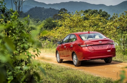 Anh em tư vấn giúp vấn đề tiếng kêu của Toyota Vios khi đi số D