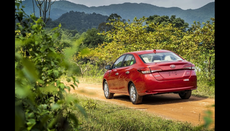 Anh em tư vấn giúp vấn đề tiếng kêu của Toyota Vios khi đi số D