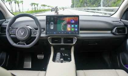 VinFast VF 8 bị mất lạnh và tiếng lốc máy to là do đâu?