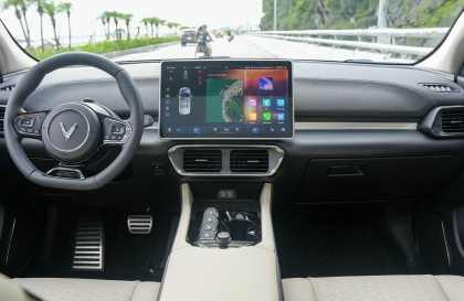 VinFast VF 8 bị mất lạnh và tiếng lốc máy to là do đâu?