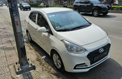 Grand i10 có tiếng lục cục dưới bánh phụ là bị sao?