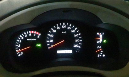 Ai đi Toyota Innova bị lỗi khó nổ sau khi thay ắc quy chưa?