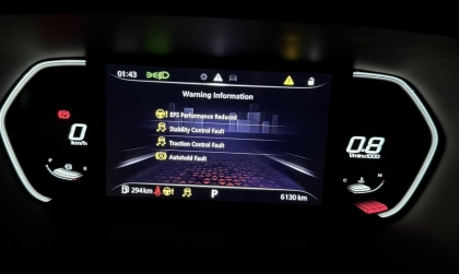 MG5 mới đi hơn 6000km đã bị yếu bình do đâu các bác?