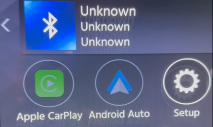 Suzuki Ertiga sao không kết nối được Apple carplay thế nhỉ?
