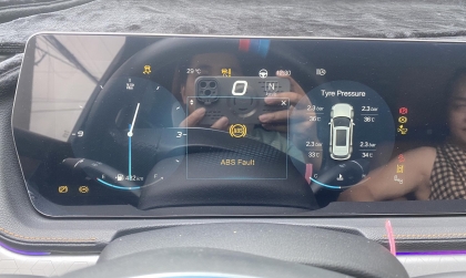 Beijing X7 báo nhiều lỗi trên màn hình là bị sao các bác?