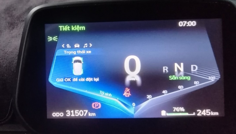 Các bác dùng xe VF 5 có bị hao pin như mình không?