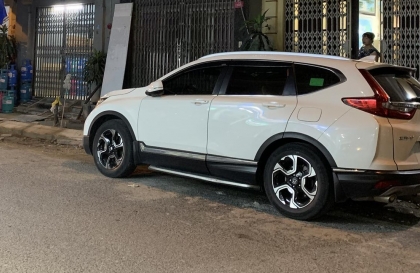 Xin các bác tư vấn giúp xe Honda CR-V bị lỗi gập gương