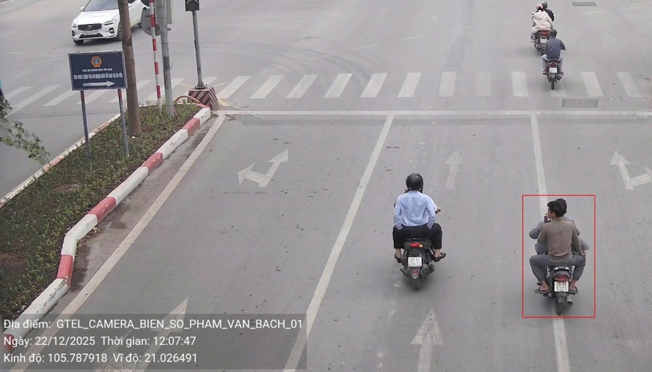 Danh sách 44 người vượt đèn đỏ bị camera AI phát hiện trong ngày 23/12 tại nội đô Hà Nội