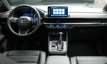 Sao xe Honda CR-V bị rung vô lăng khi đi chậm?