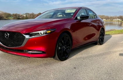 Mazda3 bị lỗi gương điện không gập mở được thì phải xử lý thế nào?