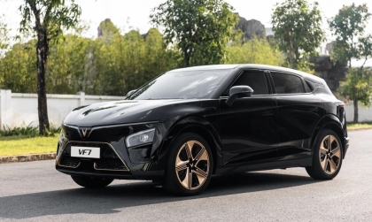 Tình trạng không khóa cửa được của VF7 có cách nào khắc phục không?