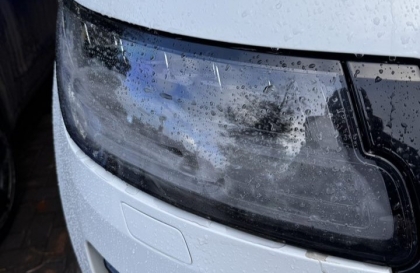 Em xin cách xử lý tình trạng Range Rover bị hấp hơi đèn ạ!