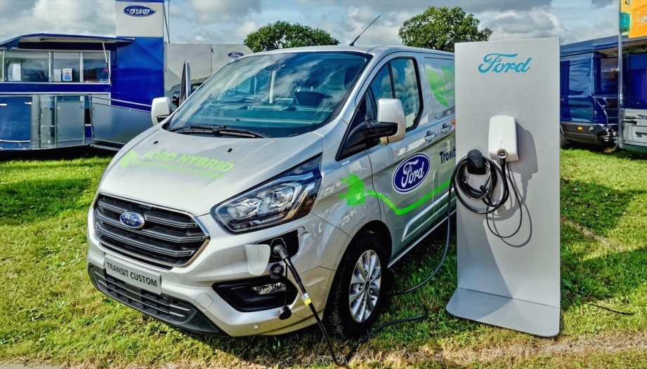 Ford thừa nhận lỗ khủng vì xe điện, bắt tay Renault tái khởi động chiến lược EV