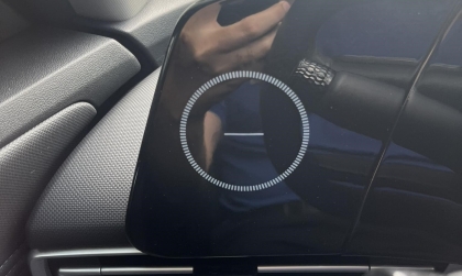 Biểu tượng này trên đồng hồ Hyundai Elantra là để làm gì?