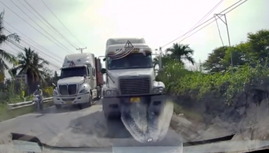 Ý thức Giao thông: 